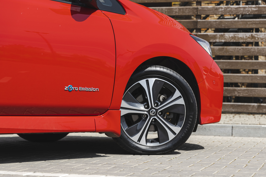 Nissan Leaf Tekna 2018 фото 7