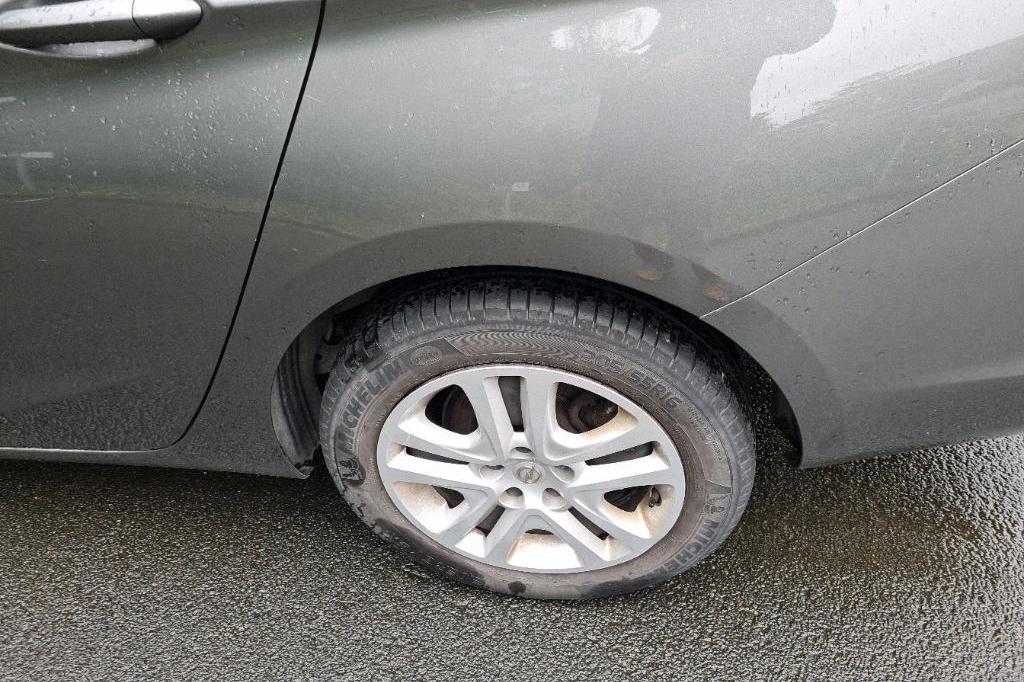 Opel Astra Sports Tourer 2017 фото 40