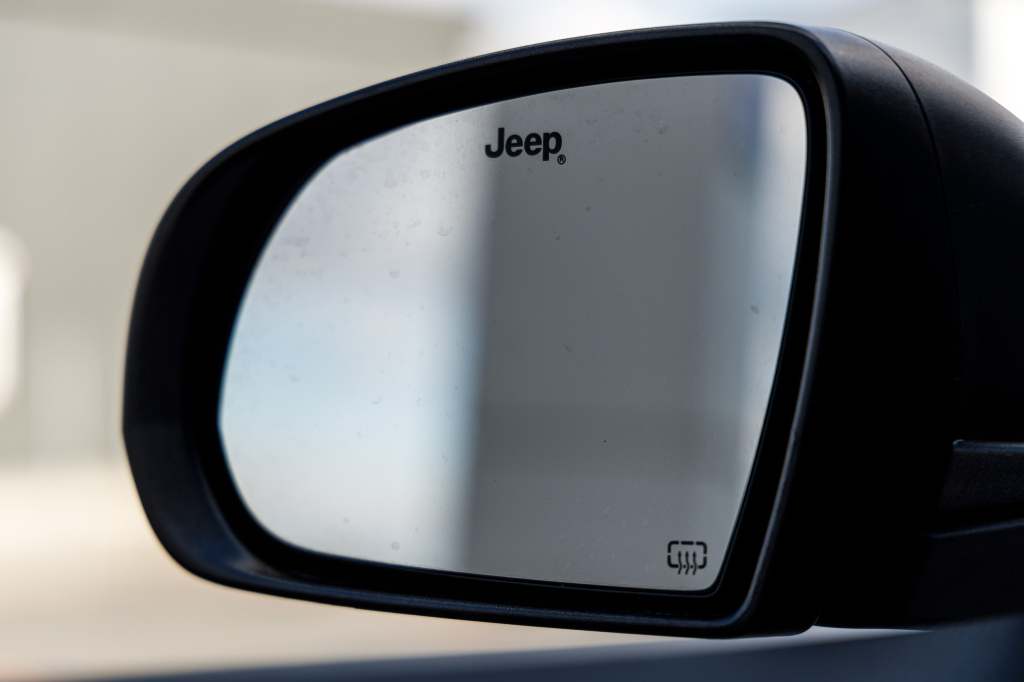 Jeep Compass 2018 photo 32