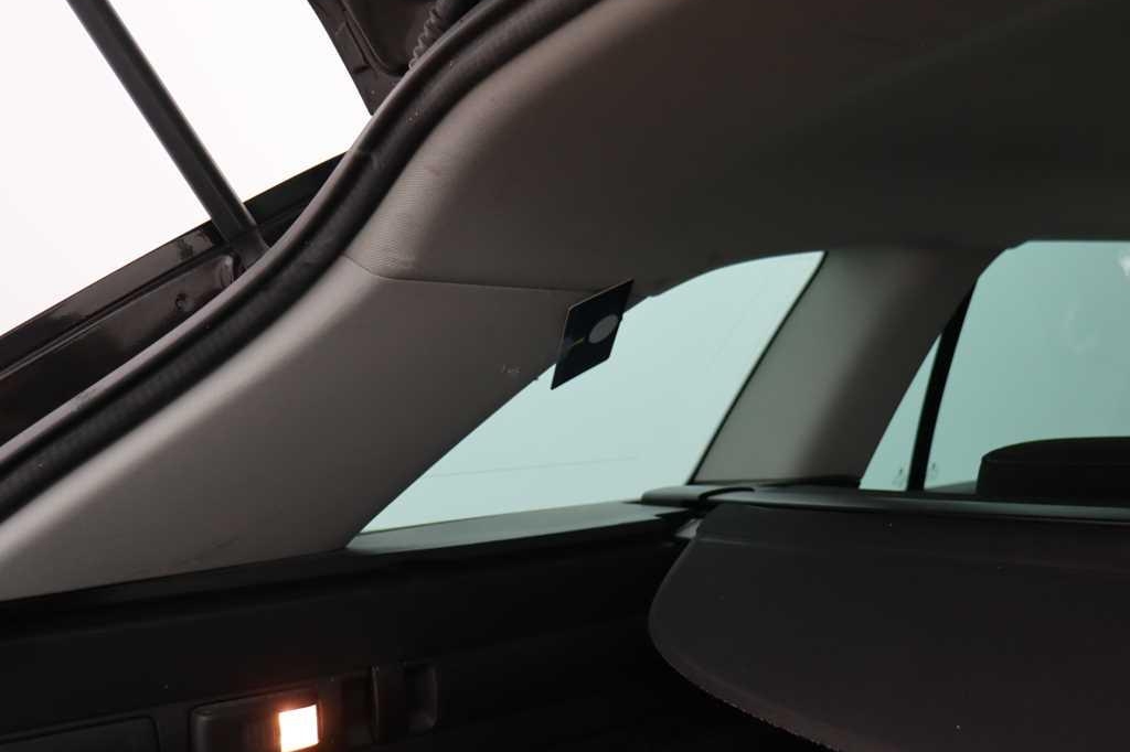 Skoda Superb Combi 2016 фото 12