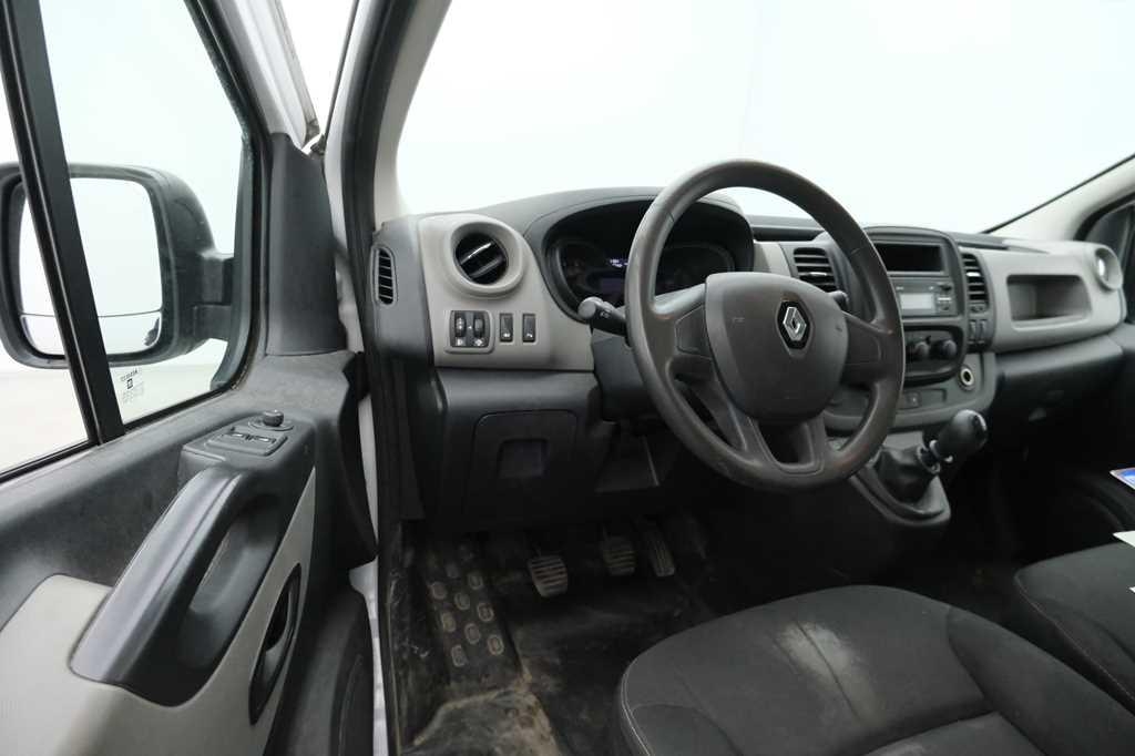 Renault Trafic 2015 фото 1