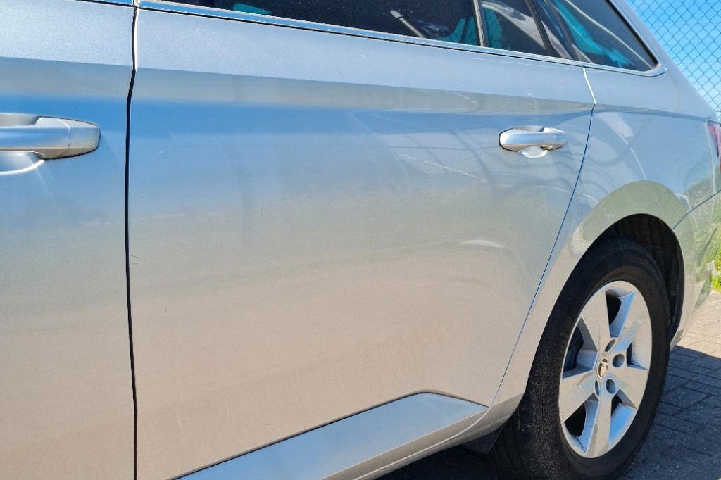 Skoda Superb Combi 2017 photo 37