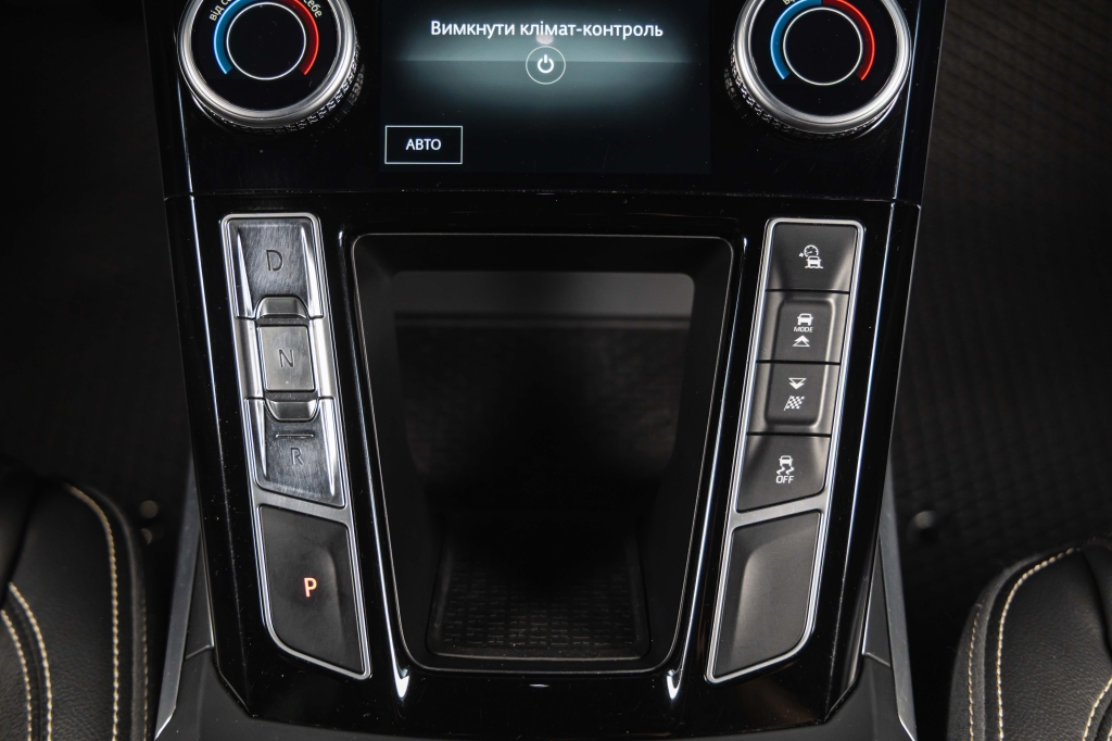 Jaguar I-Pace 2019 фото 29