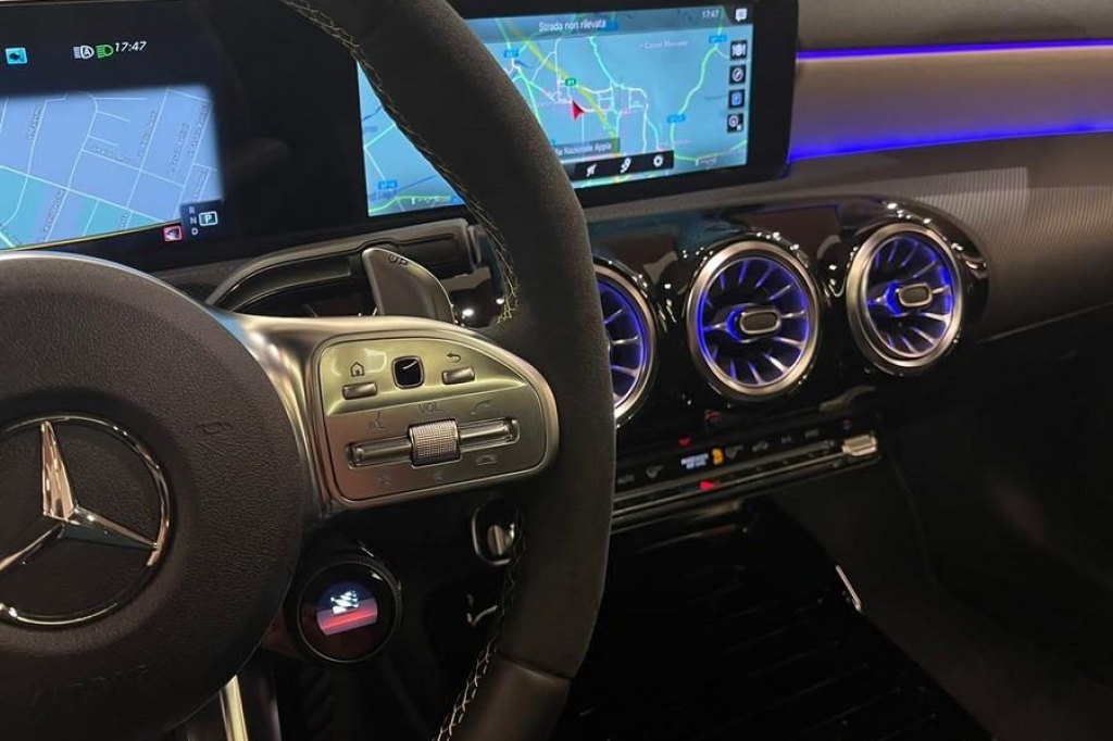 Mercedes-AMG A-Klasse 2021 фото 8