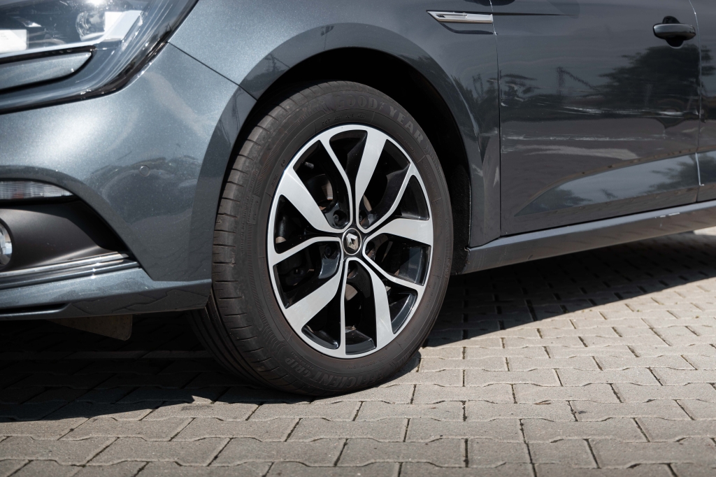 Renault Megane 2020 фото 10