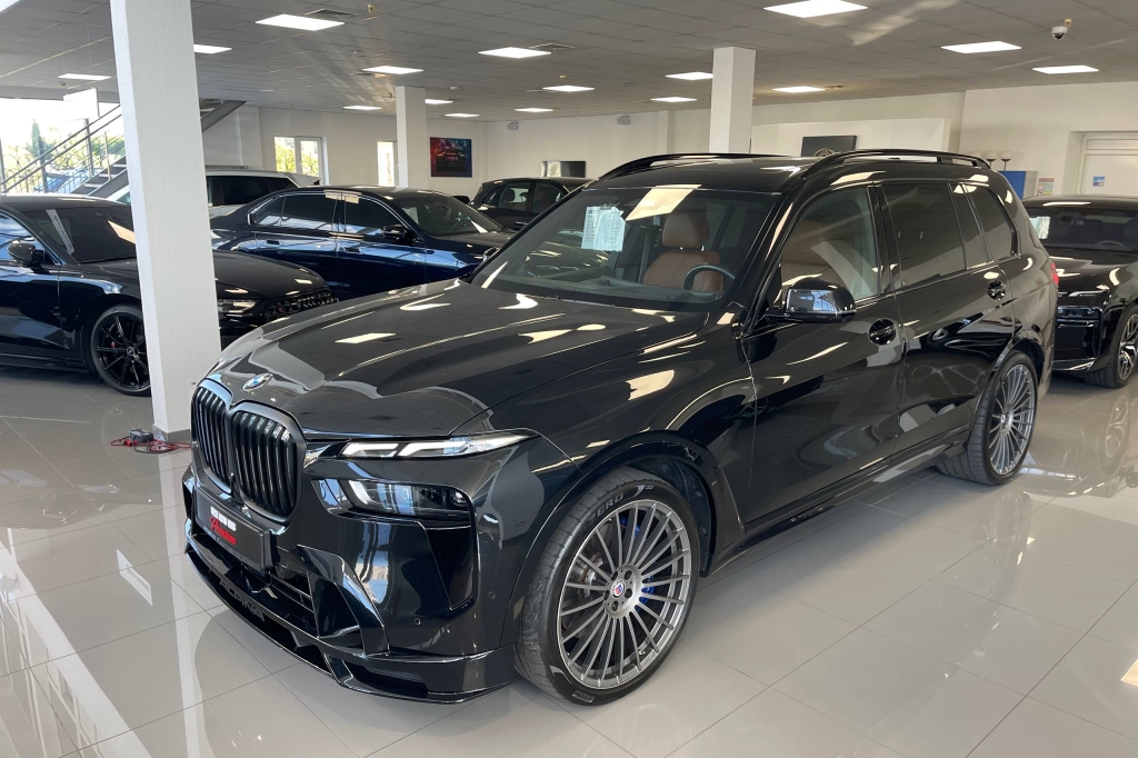 BMW-Alpina XB7 2022 фото 3