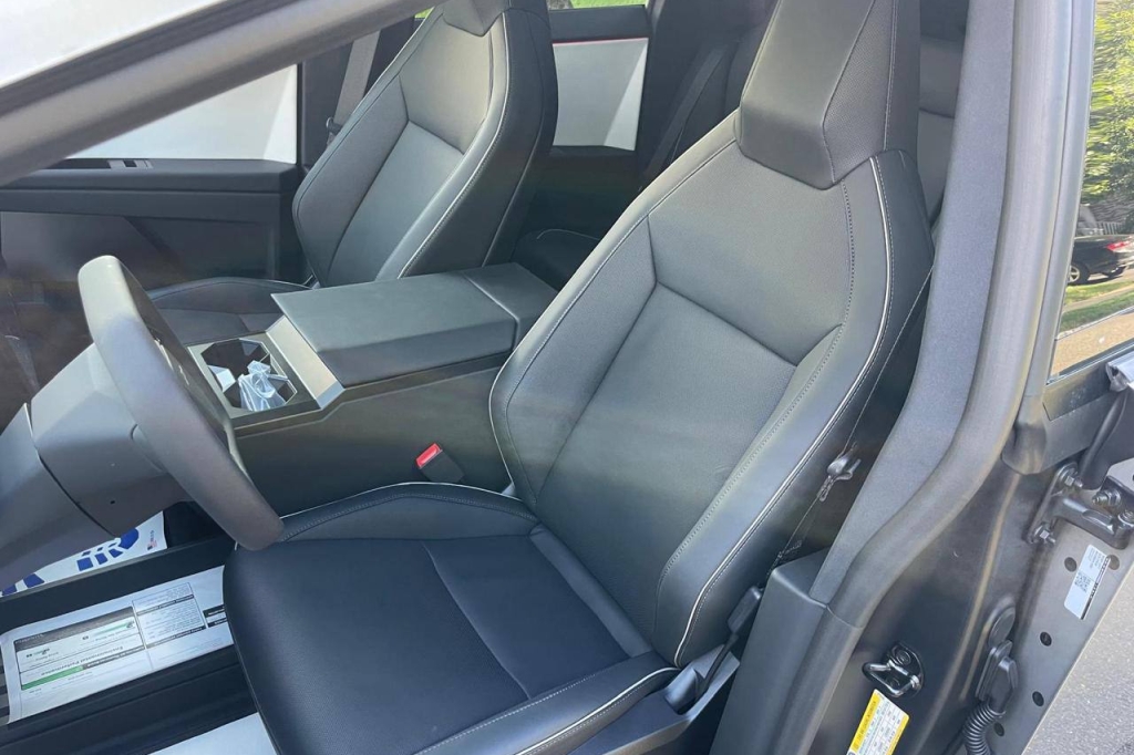 Tesla Cybertruck Dual Motor 120 kWh 2024 фото 14