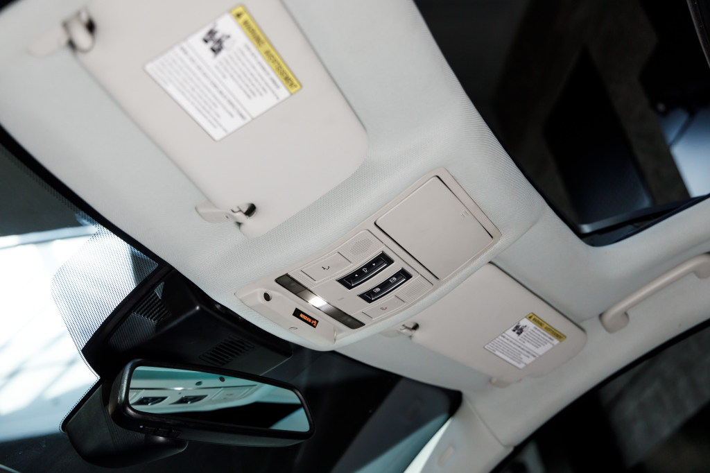 Jaguar XE 25T 2017 photo 14