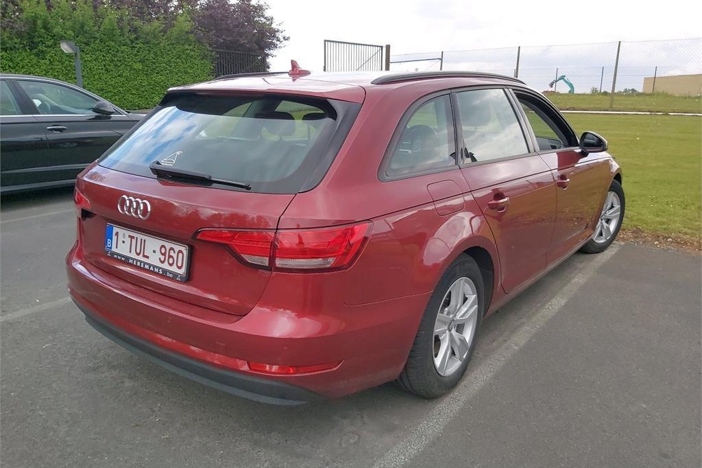 Audi A4 Avant 2018 photo 6