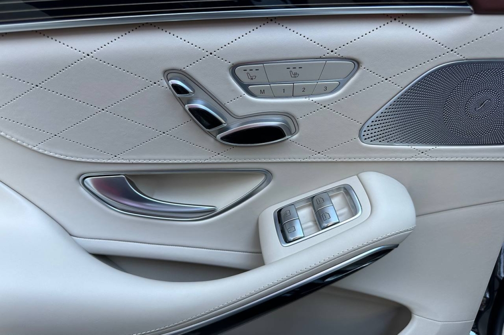 Mercedes-Benz S-Class 63 AMG 2018 фото 21