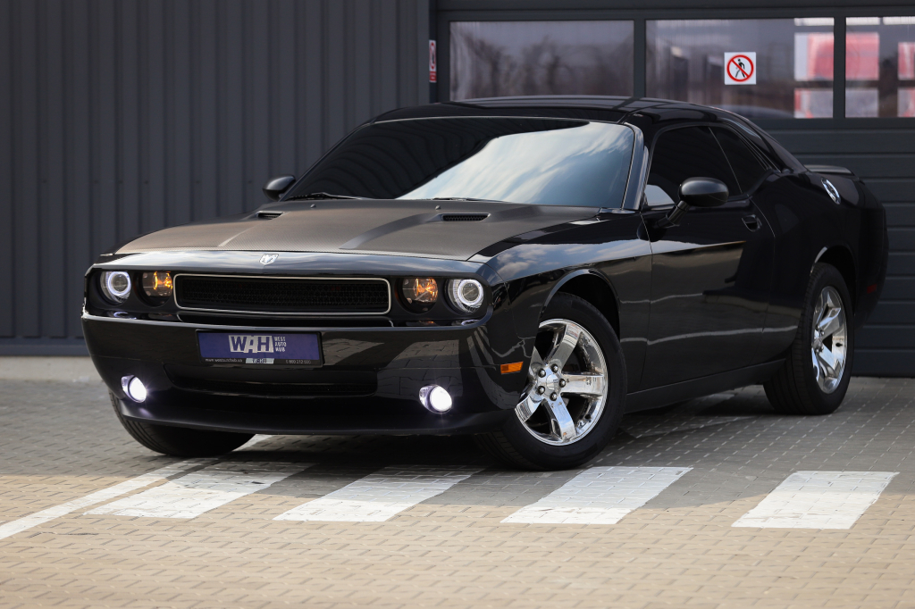 Dodge Challenger SE 2010 photo 14