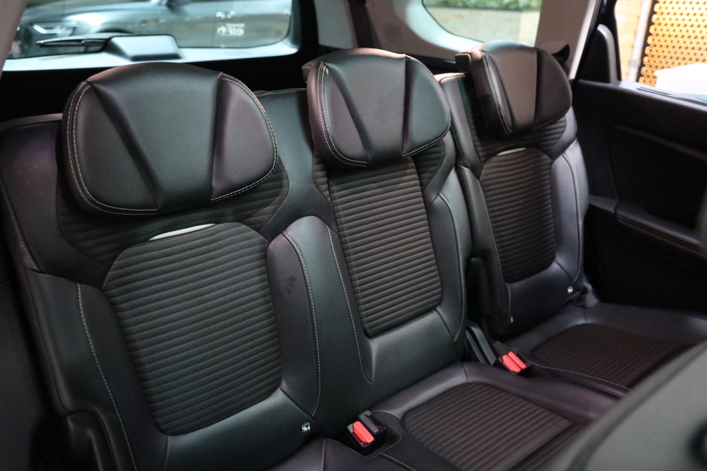 Renault Scenic 2017 фото 33