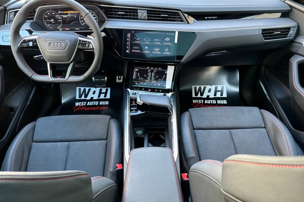Audi Q8 e-tron 55 114 kWh Quattro S-line 2023 фото 20