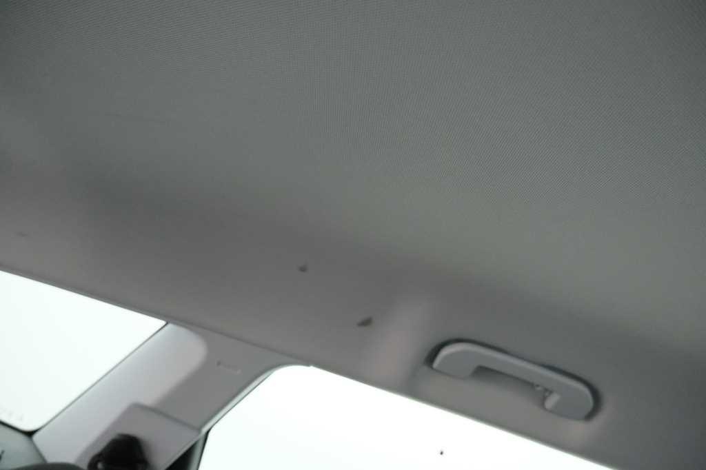 Peugeot 5008 2018 photo 16