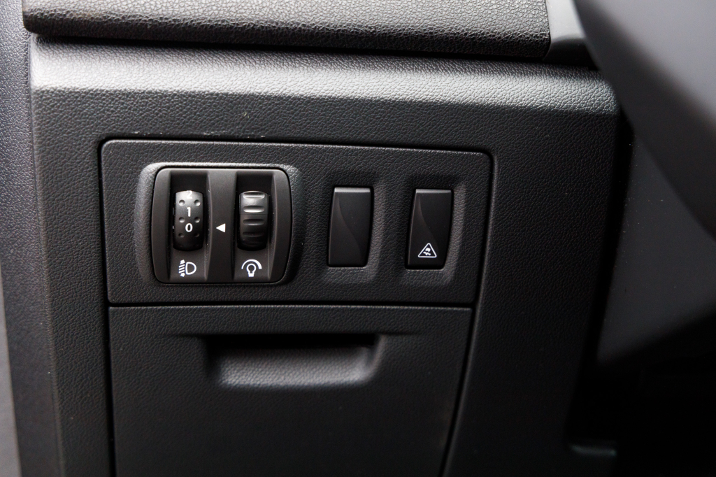 Renault Laguna III 2011 photo 15