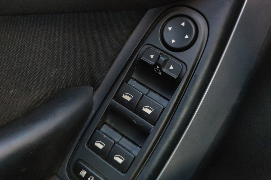 Citroen C4 фото 11