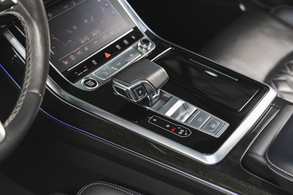 Audi Q7 S-Line 2021 photo 32