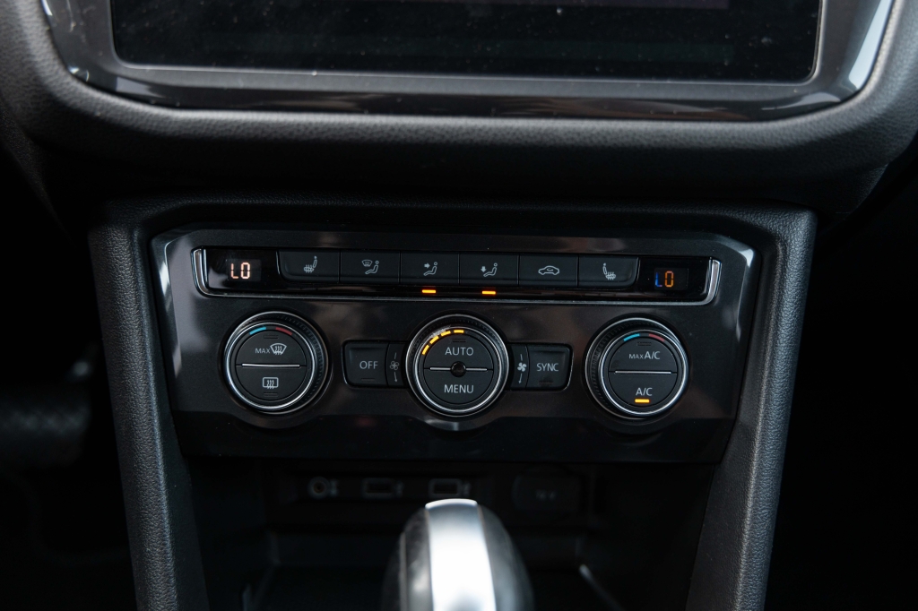 Volkswagen Tiguan SE 2017 фото 25