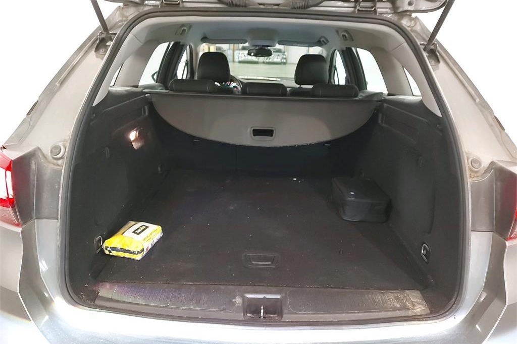 Opel Astra Sports Tourer 2017 фото 13