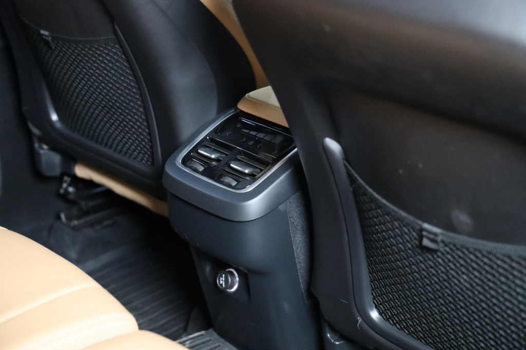 Volvo XC90 2019 photo 55