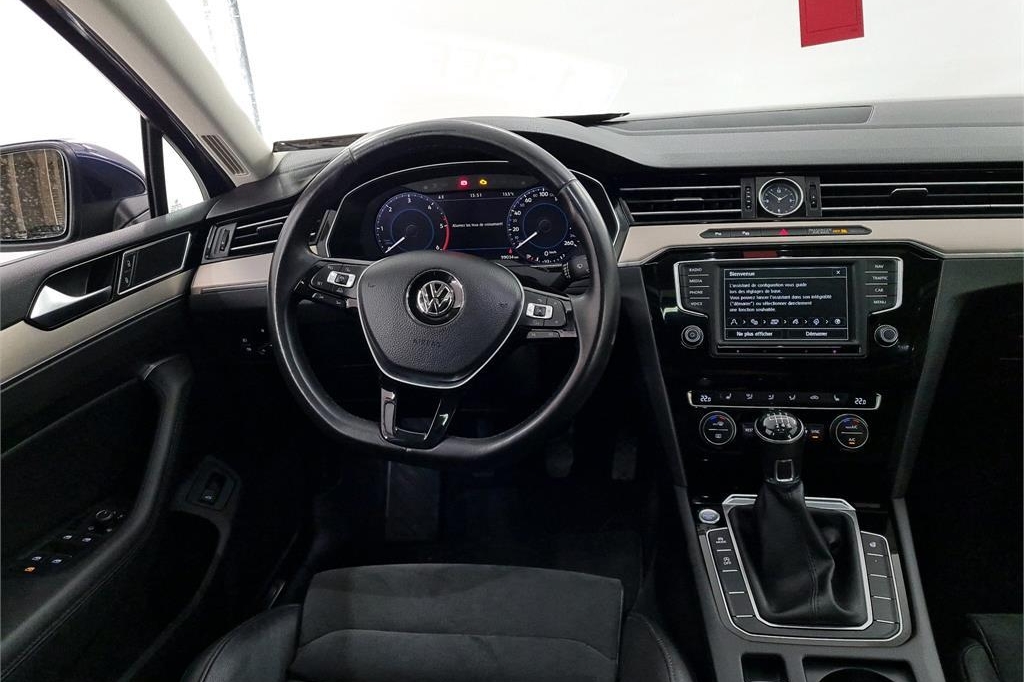 Volkswagen Passat Variant 2017 photo 1