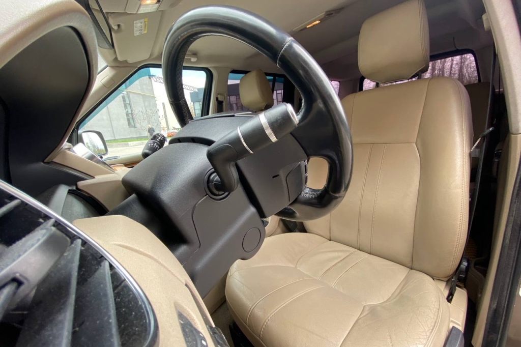 Land Rover Discovery 2012 фото 8