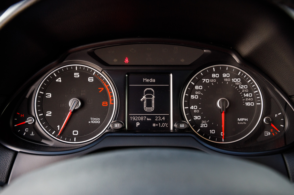 Audi Q5 2014 фото 30