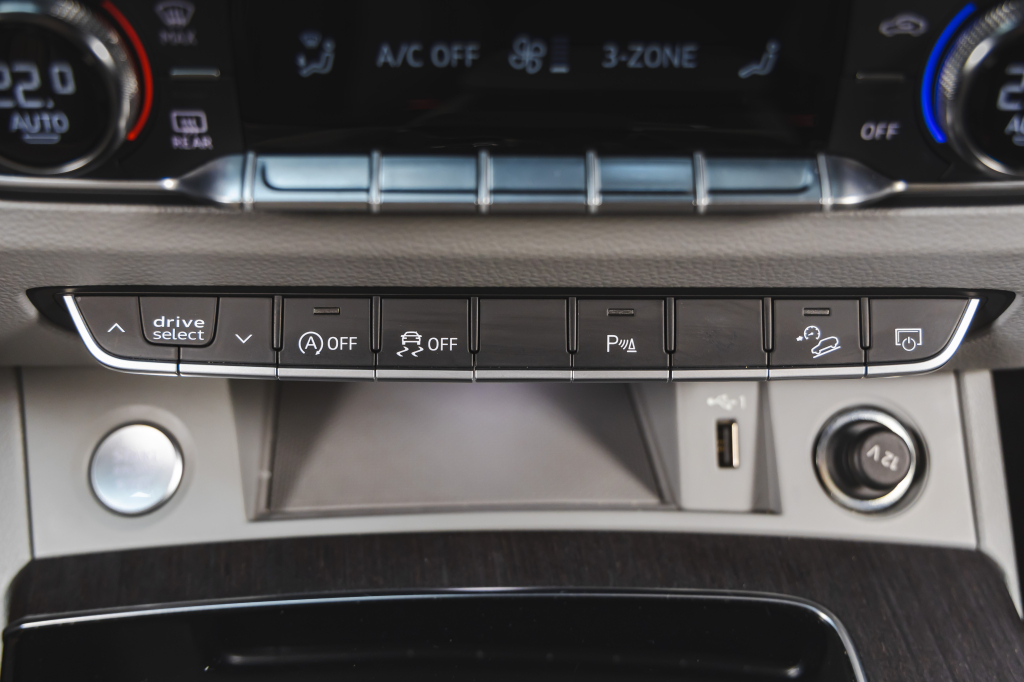 Audi Q5 2020 photo 33