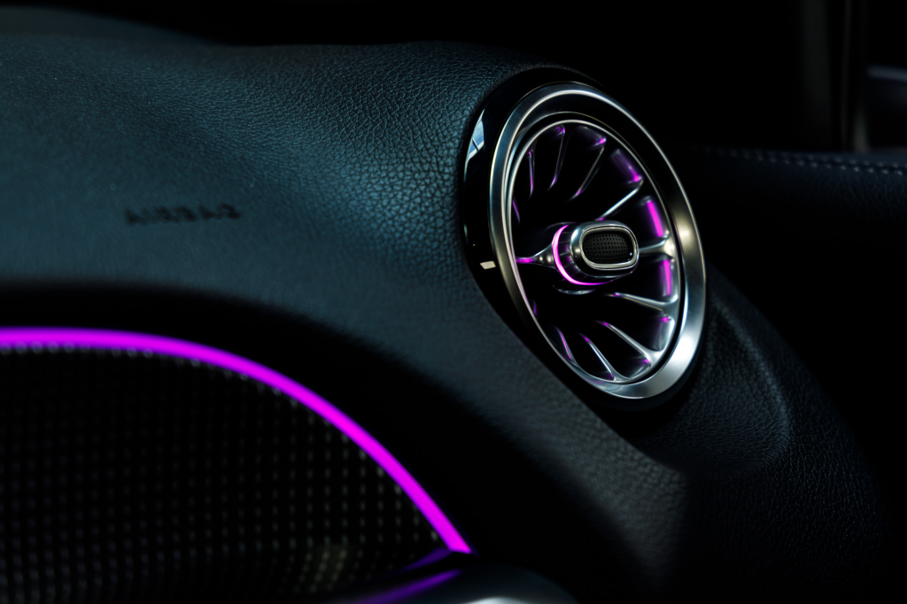 Mercedes-Benz GLB-Class 250 2020 photo 39