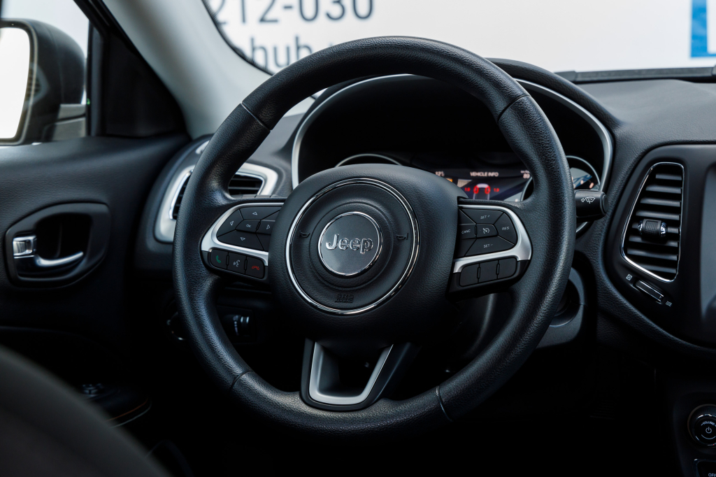 Jeep Compass 2018 photo 27