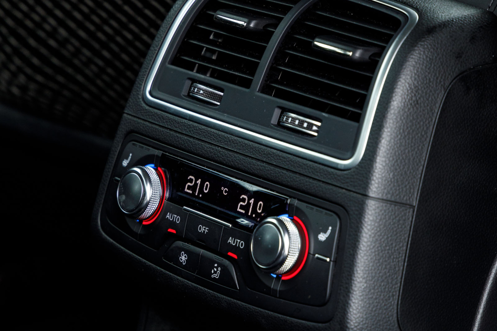 Audi A6 TDI quattro 2016 photo 40