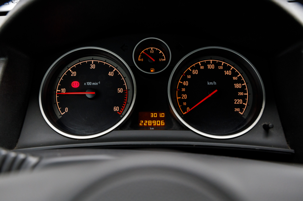 Opel Astra H фото 8