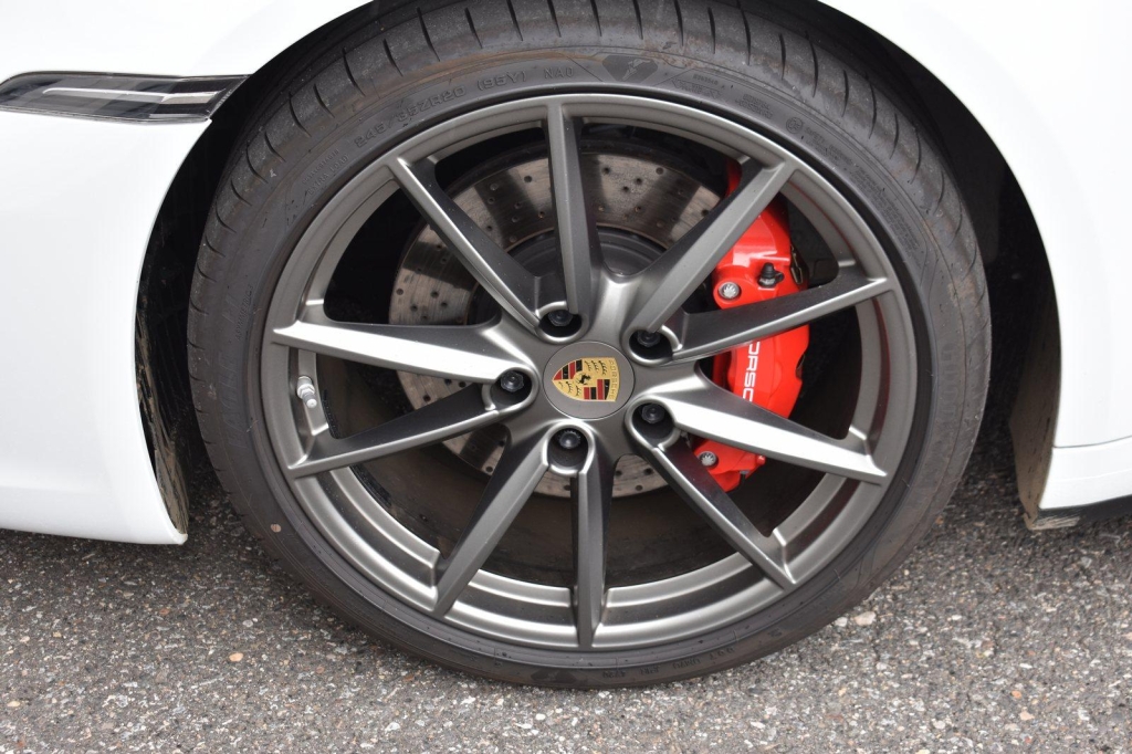 Porsche 992 2021 фото 8