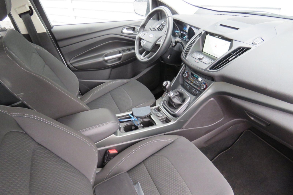 Ford Kuga 2018 фото 5