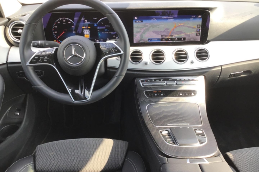 Mercedes-Benz E-Klasse 2020 фото 1