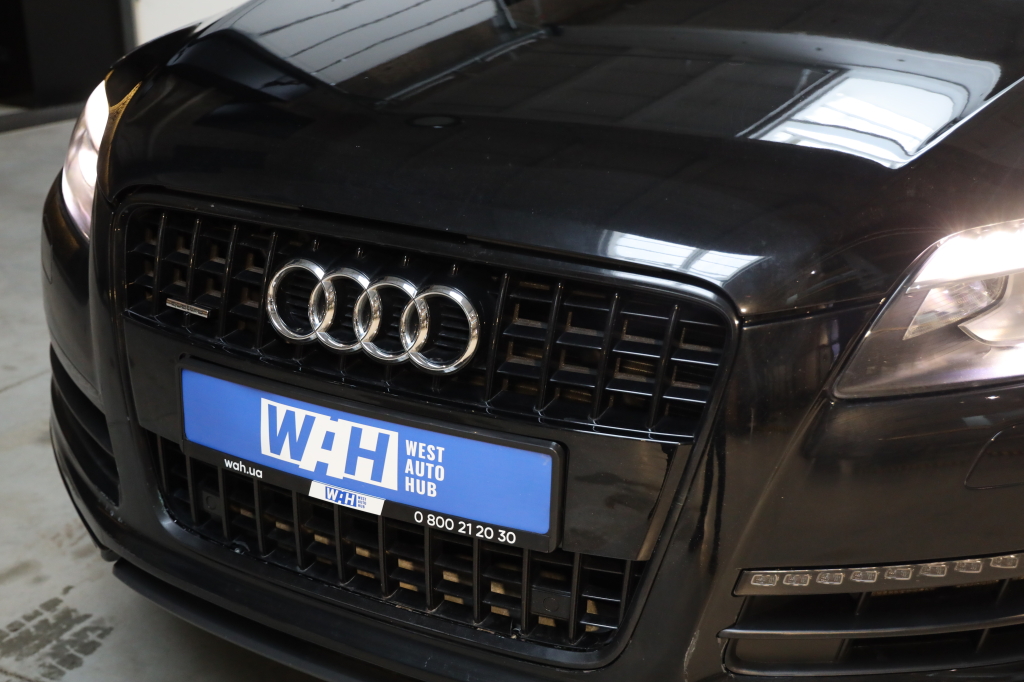 Audi Q7 2015 фото 46