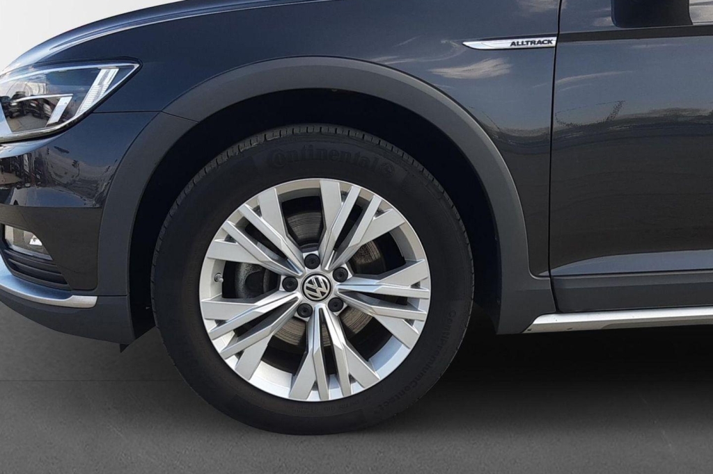 Volkswagen Passat Variant Alltrack 2018 photo 1