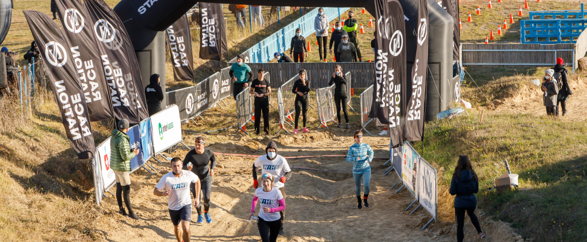 “Пройти вогонь, воду і мідні труби”: як WEST AUTO HUB змагався у бігові з перешкодами на RACE NATION в Києві