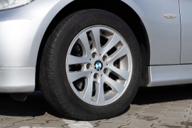 BMW 3 Series 2005 photo 2