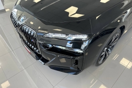 BMW 7 Series 760e  2023 фото 3