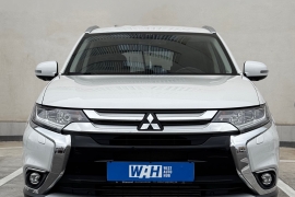 Mitsubishi Outlander 2017 фото