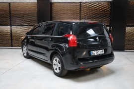 Peugeot 5008 2010 photo 3