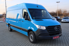 Mercedes-Benz Sprinter 2023 photo