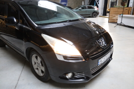 Peugeot 5008 2010 photo 4