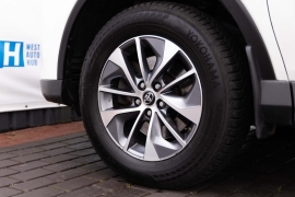 Toyota RAV4 Hybrid 2017 фото 2