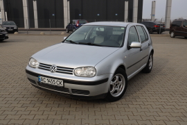 Volkswagen Golf 2001 фото