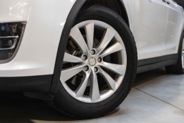 Tesla Model X 75D 2017 фото 2