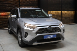 Toyota RAV4 2023 фото 1