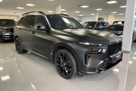 BMW X7 40d 2024 фото