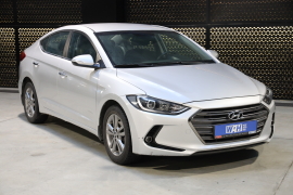 Hyundai Elantra 2016 фото